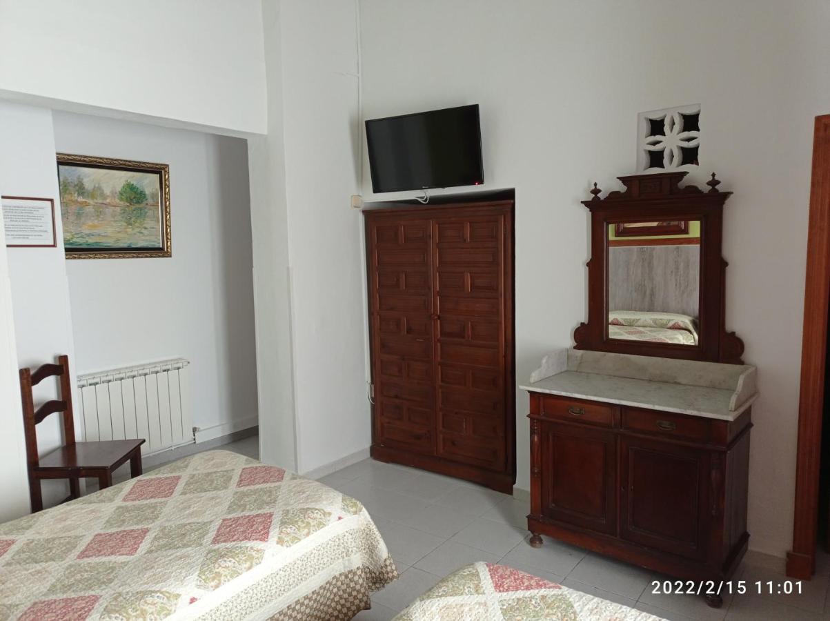 Hostal Manolo El Puerto de Santa María Esterno foto
