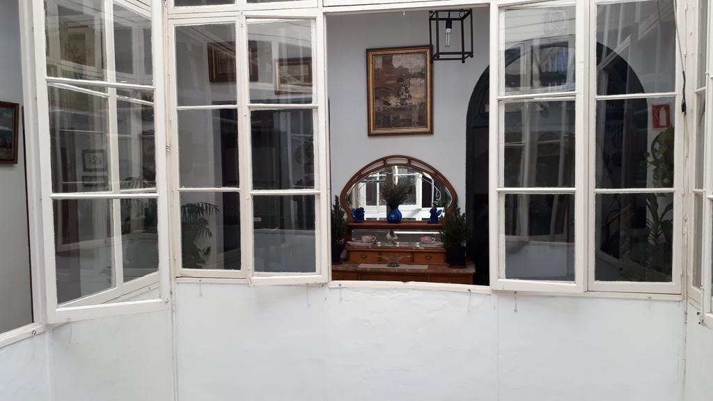 Hostal Manolo El Puerto de Santa María Esterno foto