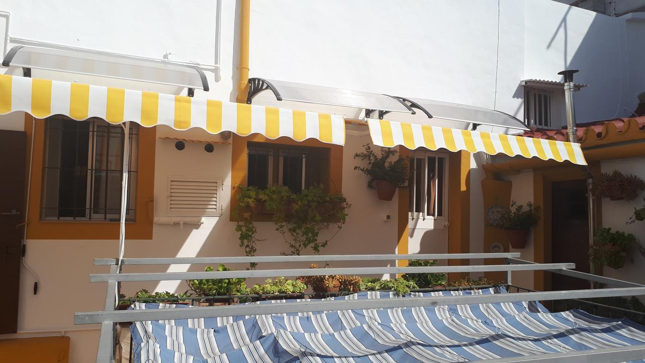 Hostal Manolo El Puerto de Santa María Esterno foto