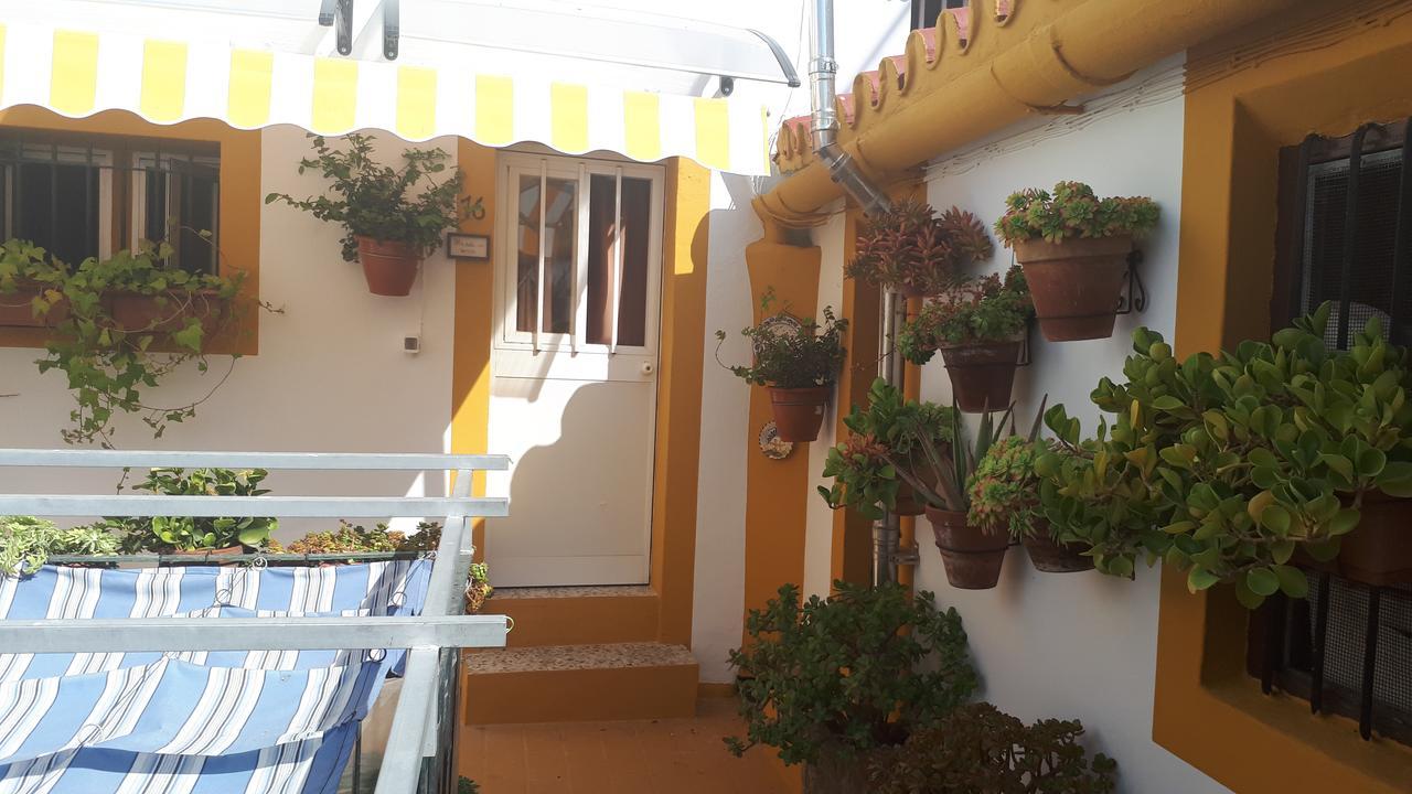Hostal Manolo El Puerto de Santa María Esterno foto